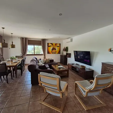 Bravaholidays-625-silence Villa